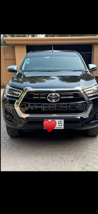 Toyota Hilux 2022 for Sale in Faisalabad Image-1