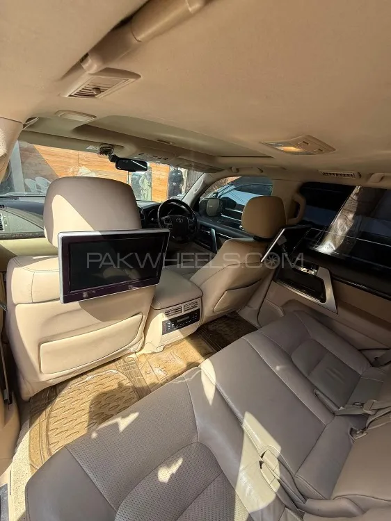 Toyota Land Cruiser 2013 for Sale in Karachi Image-1