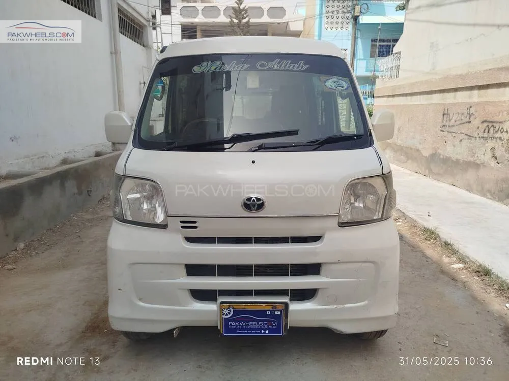 Toyota Pixis Van 2012 for Sale in Karachi Image-1