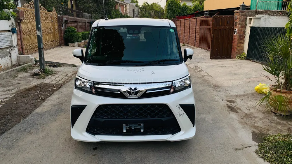 Toyota Roomy 2022 for Sale in Lahore Image-1