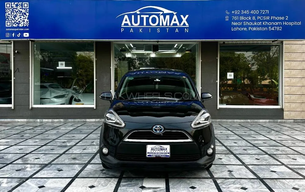 Toyota Sienta 2017 for Sale in Lahore Image-1