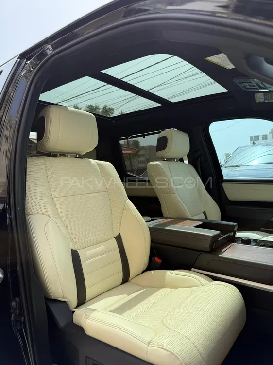 Toyota Tundra 2023 for Sale in Karachi Toyota Tundra 2023 for Sale in Karachi Image-12
