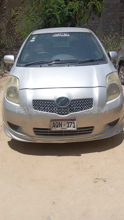Toyota Vitz 2005 for Sale in Karachi Image-1