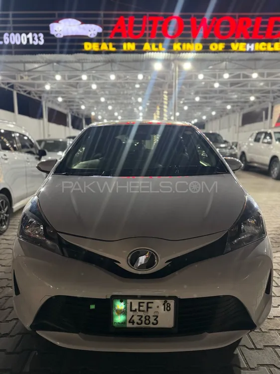 Toyota Vitz 2015 for Sale in Lahore Image-1