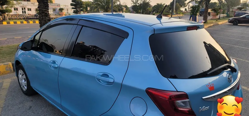 Toyota Vitz 2015 for Sale in Jhelum Image-1