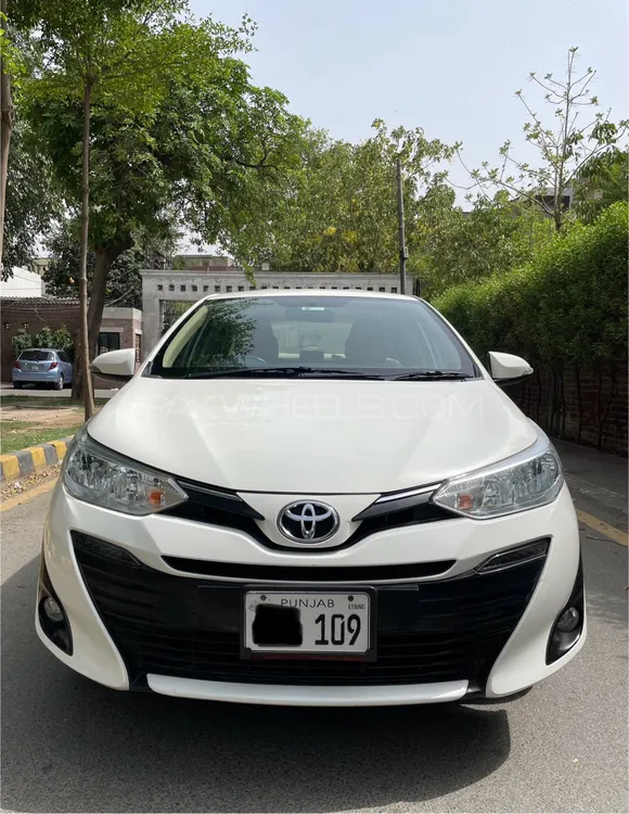 Toyota Yaris Sedan 2021 for Sale in Lahore Image-1