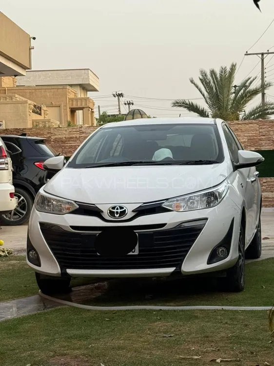 Toyota Yaris Sedan 2022 for Sale in Lahore Image-1