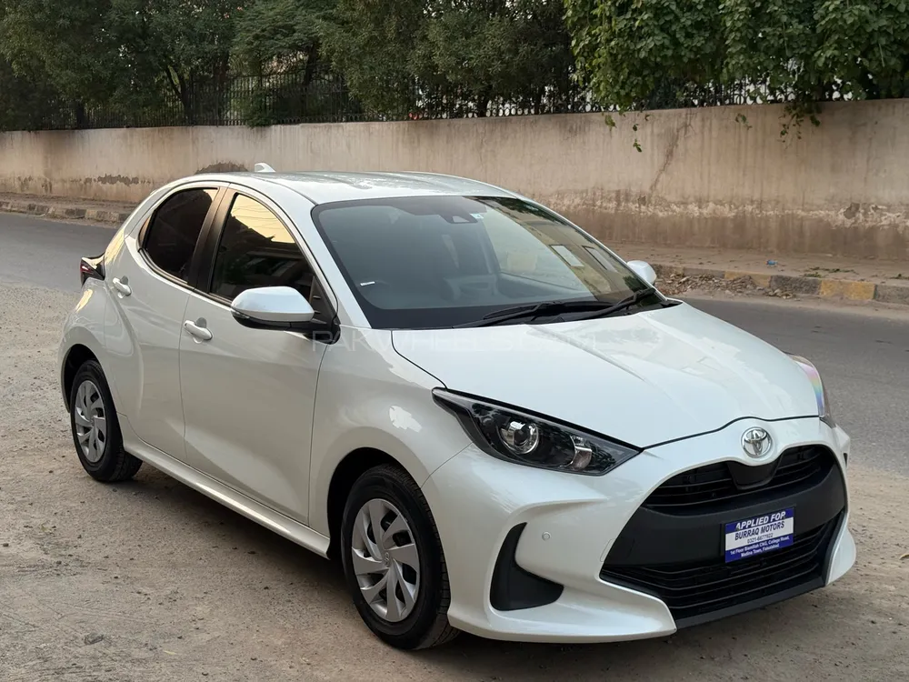 Toyota Yaris Hatchback 2021 for Sale in Faisalabad Image-1