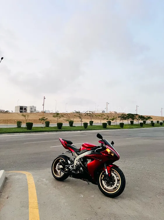 Yamaha YZF-R1 2005 for Sale Image-1