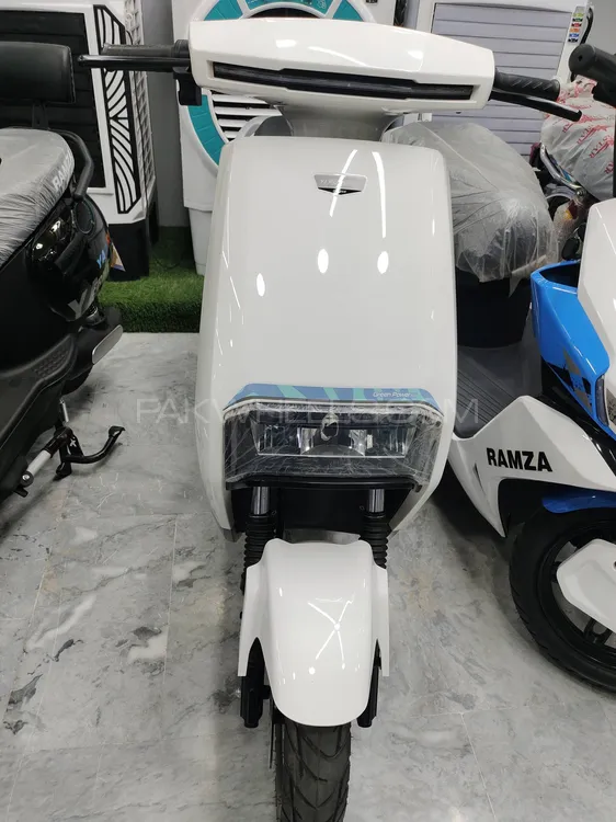 YJ Future Cruise 2025 for Sale Image-1