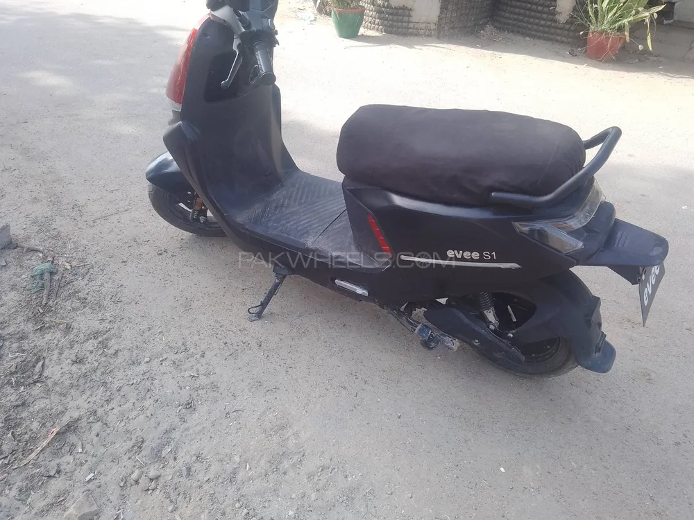 Evee C1 2025 for Sale Image-1