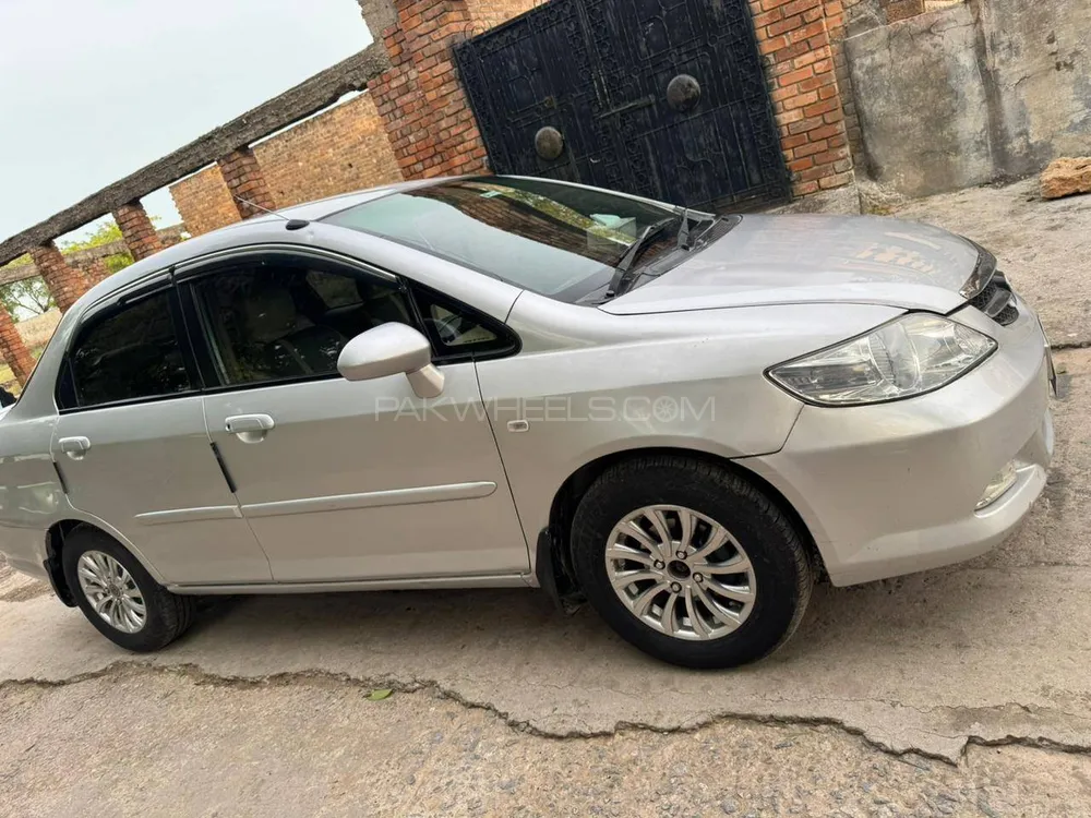 Honda City 2006 for Sale in Fateh Jang Image-1
