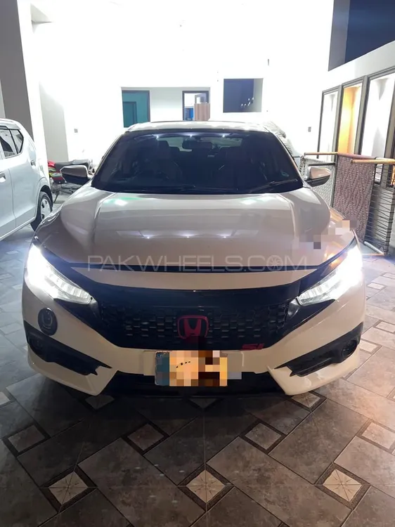 Honda Civic 2020 for Sale in Sahiwal Image-1