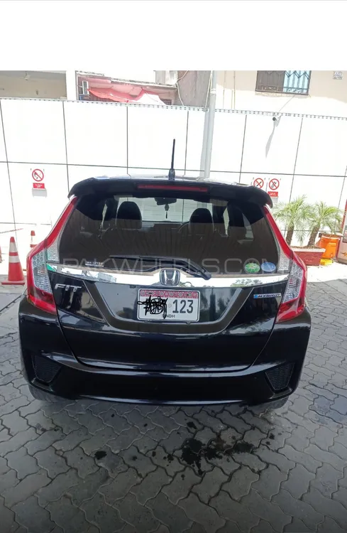 Honda Fit 2015 for Sale in Islamabad Image-1