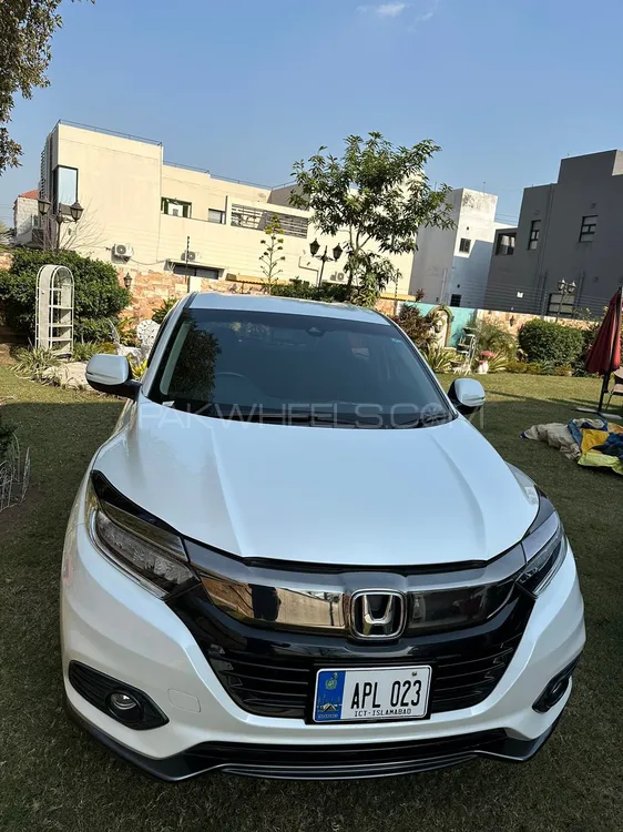 Honda Vezel 2018 for Sale in Lahore Image-1