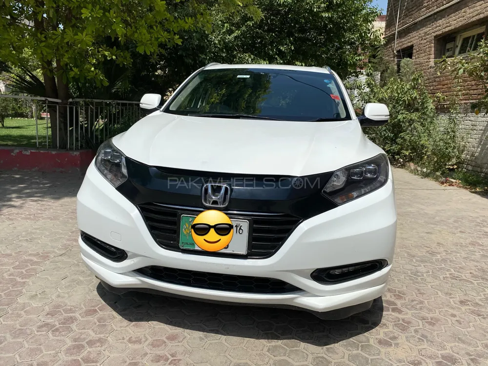 Honda Vezel 2016 for Sale in Peshawar Image-1