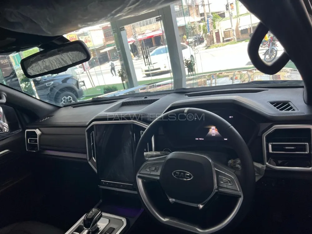 JAC T9 2025 for Sale in Multan Image-1