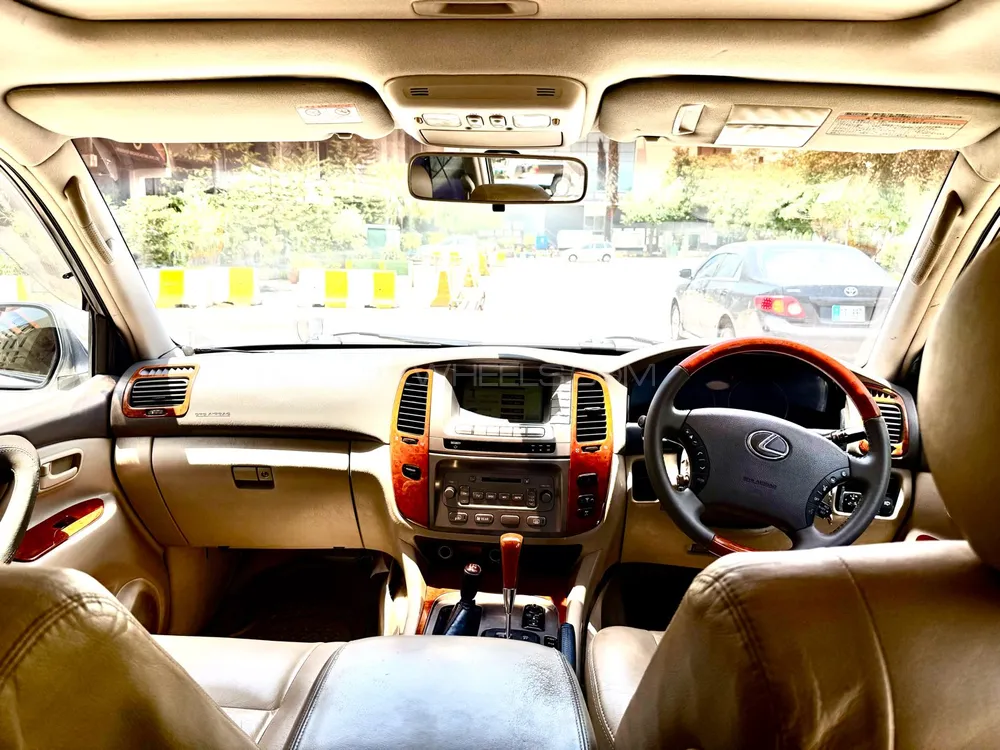 Lexus LX Series 2002 for Sale in Islamabad Image-1