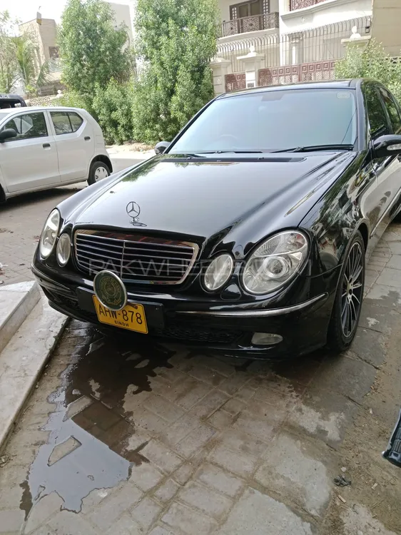 Mercedes Benz E Class 2005 for Sale in Karachi Image-1