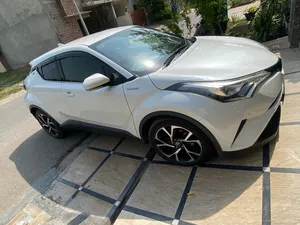 Toyota C-HR G-LED 2017 for Sale