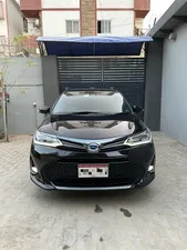 Toyota Corolla Axio Hybrid 1.5 2017 for Sale