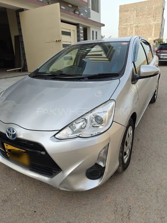 Toyota Aqua 2015 for Sale in Hyderabad Image-1