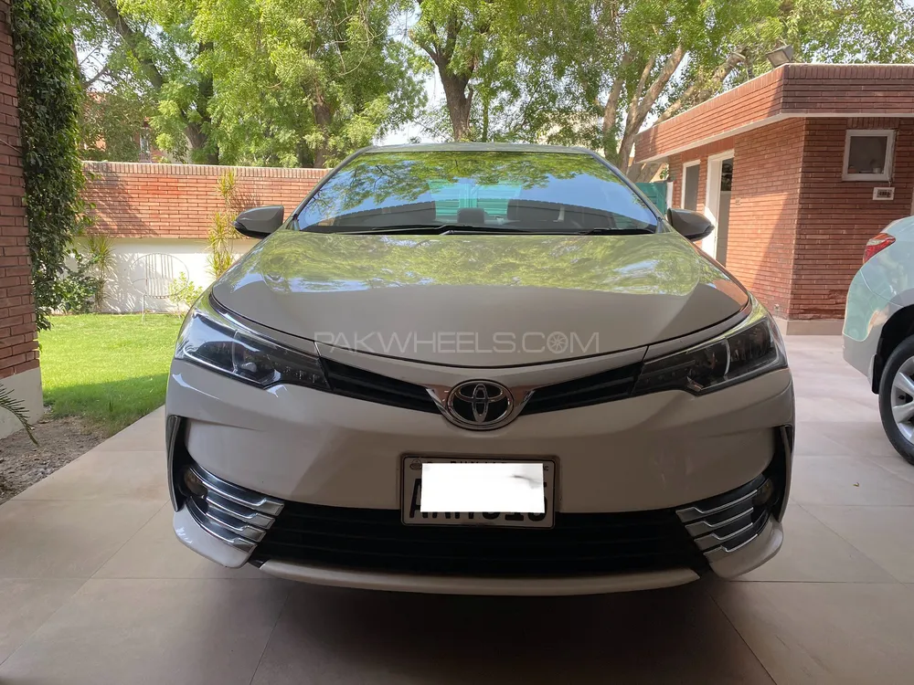 Toyota Corolla 2020 for Sale in Faisalabad Image-1