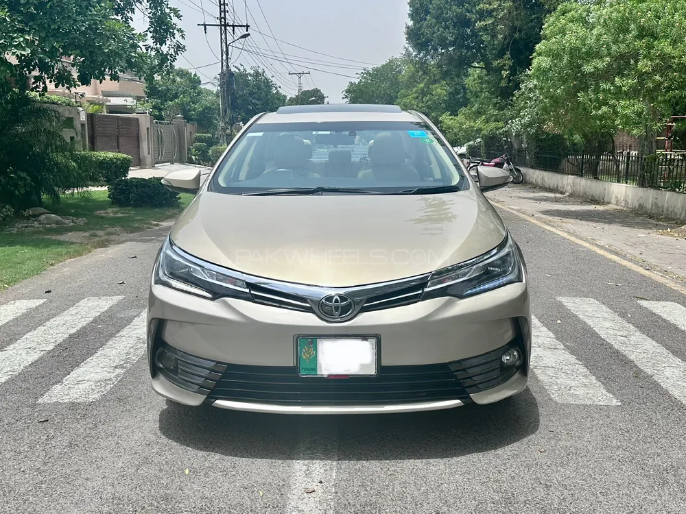 Toyota Corolla 2017 for Sale in Lahore Image-1