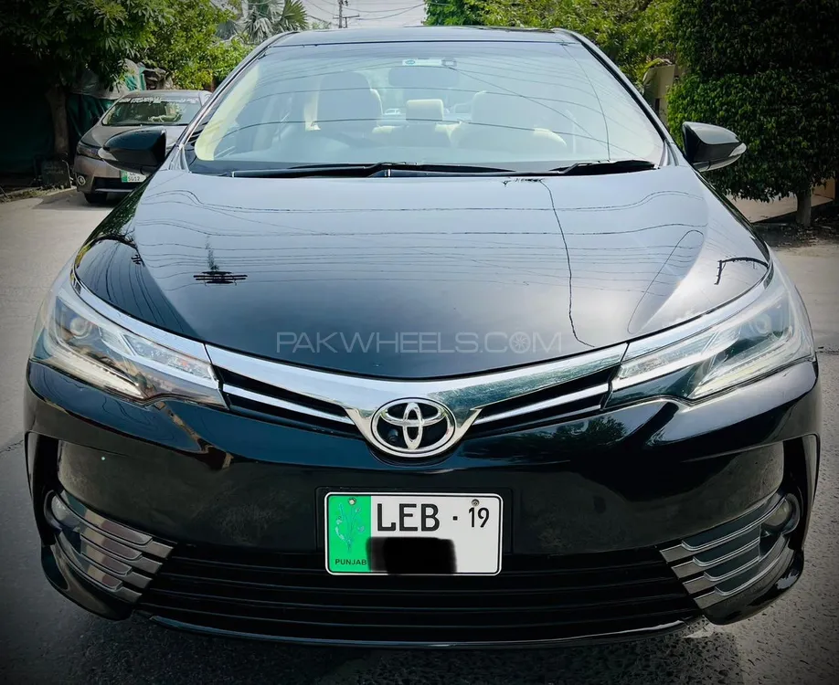 Toyota Corolla 2019 for Sale in Lahore Image-1