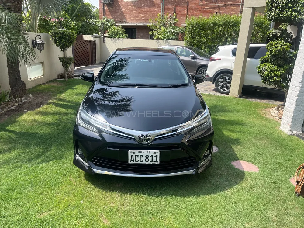 Toyota Corolla 2021 for Sale in Lahore Image-1