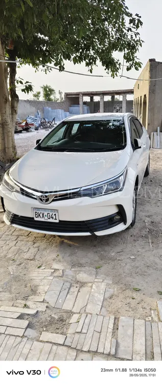 Toyota Corolla 2017 for Sale in Faisalabad Image-1