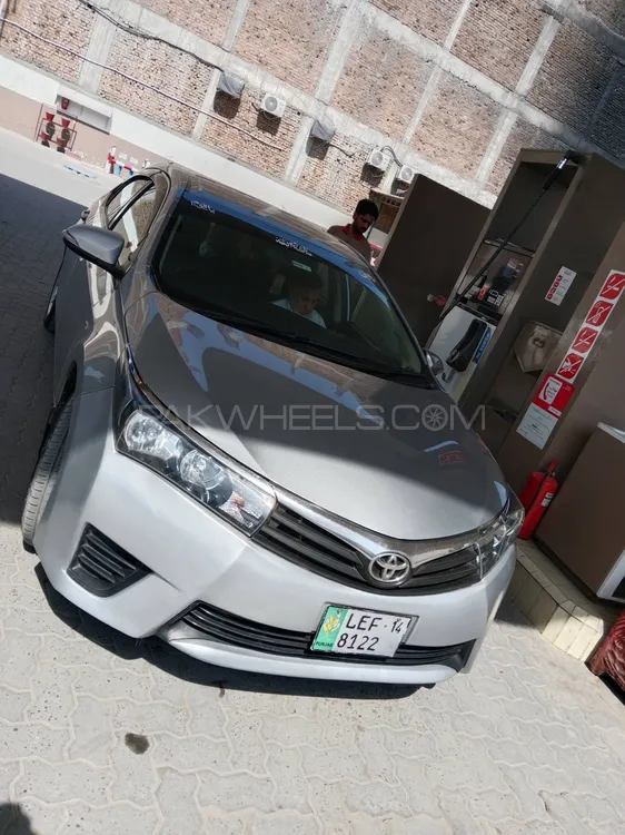 Toyota Corolla 2014 for Sale in Peshawar Image-1
