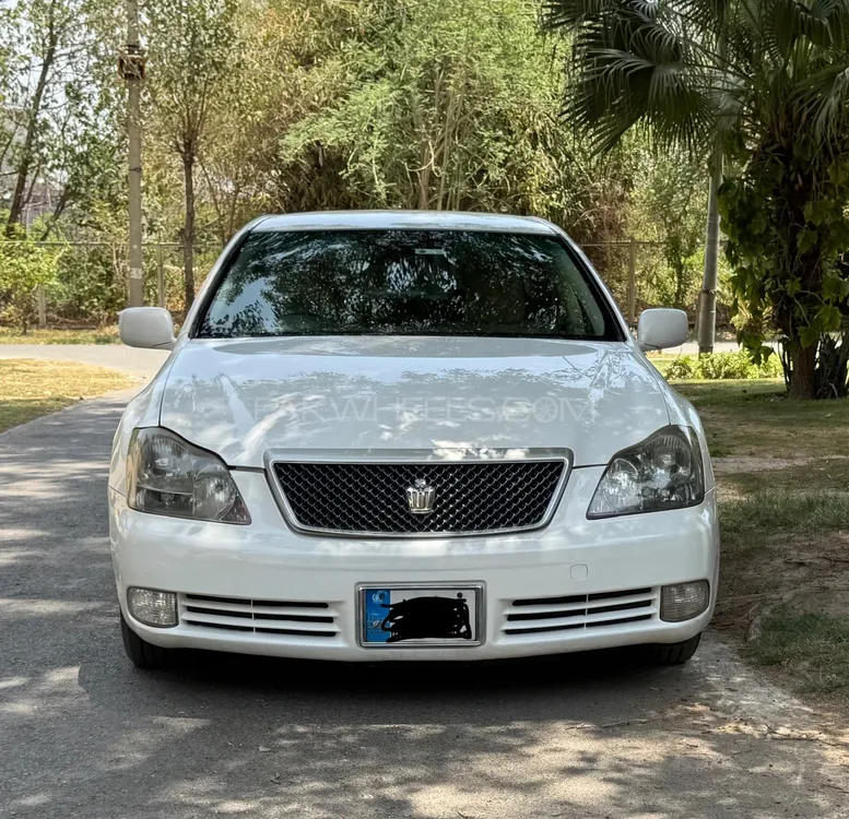 Toyota Crown 2004 for Sale in Lahore Image-1