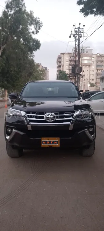 Toyota Fortuner 2020 for Sale in Karachi Image-1