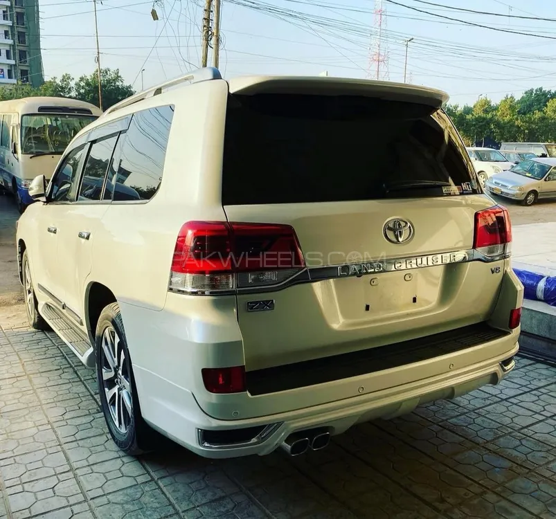 Toyota Land Cruiser 2017 for Sale in Multan Image-1