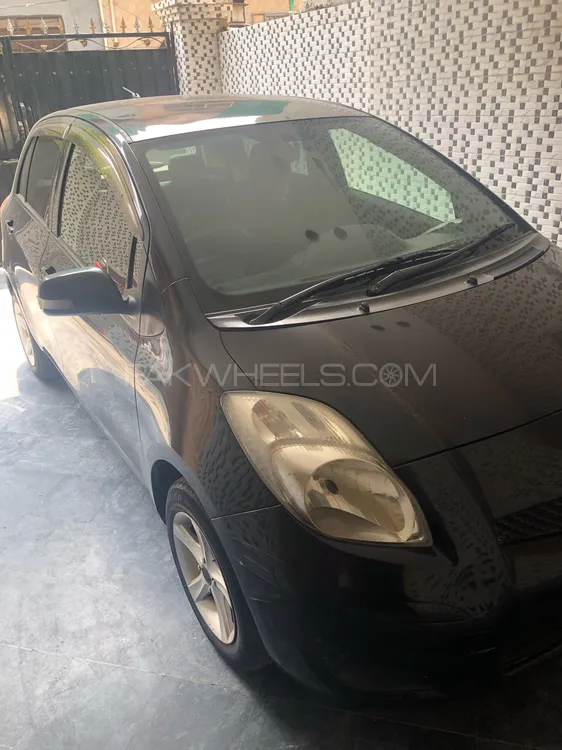 Toyota Vitz 2009 for Sale in Lahore Image-1