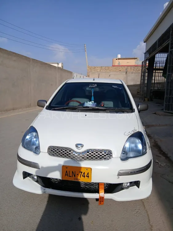 Toyota Vitz 2003 for Sale in Quetta Image-1