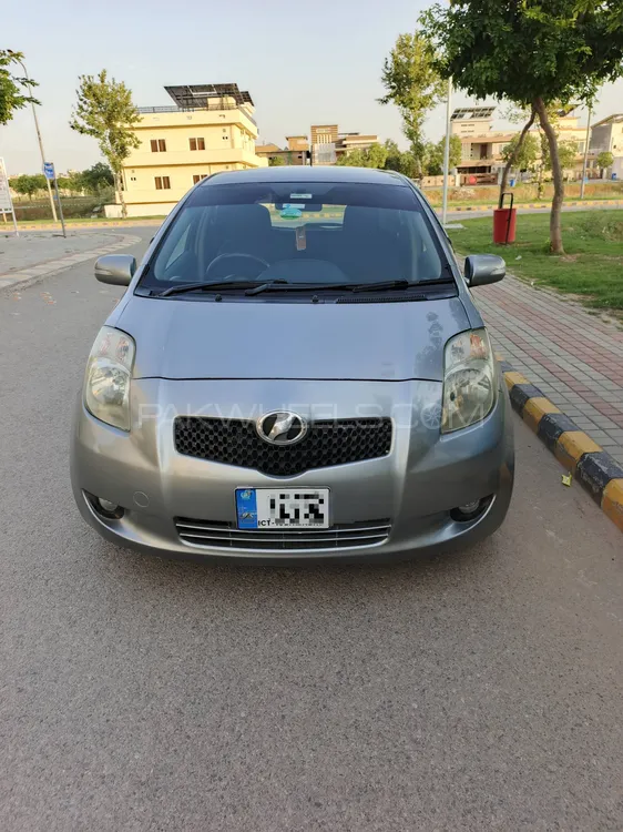 Toyota Vitz 2006 for Sale in Islamabad Image-1