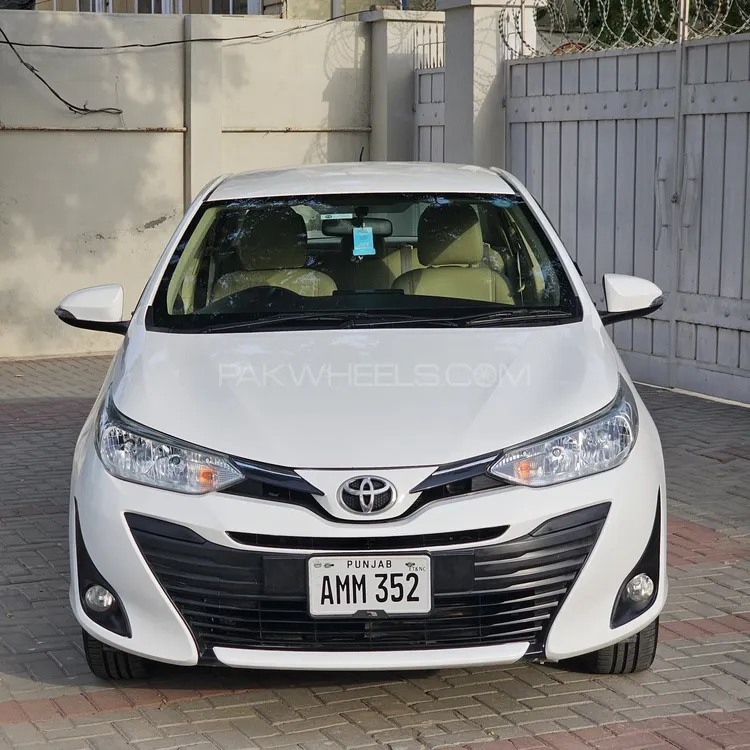 Toyota Yaris Sedan 2021 for Sale in Lahore Image-1