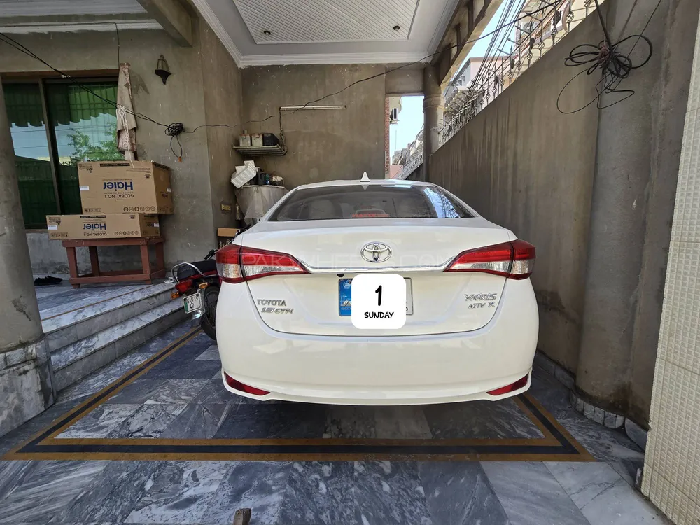 Toyota Yaris Sedan 2021 for Sale in Gujranwala Image-1
