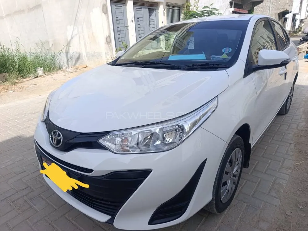 Toyota Yaris Sedan 2023 for Sale in Karachi Image-1