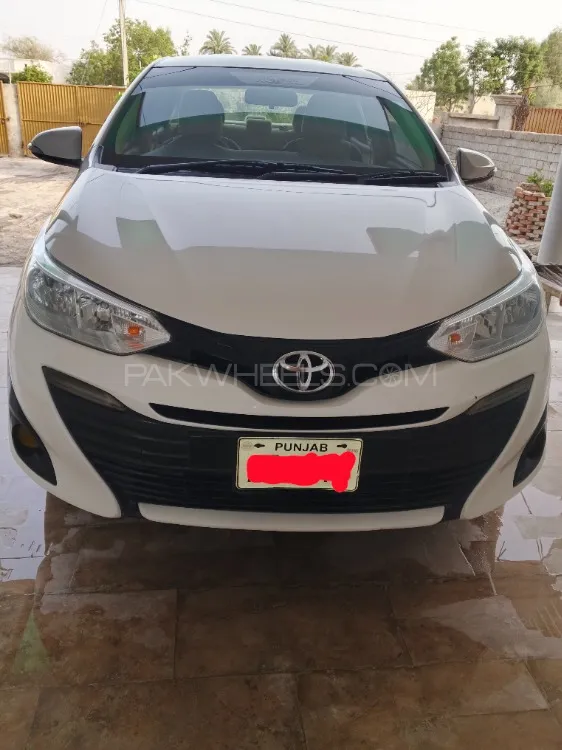 Toyota Yaris Hatchback 2021 for Sale in Mehmood kot Image-1