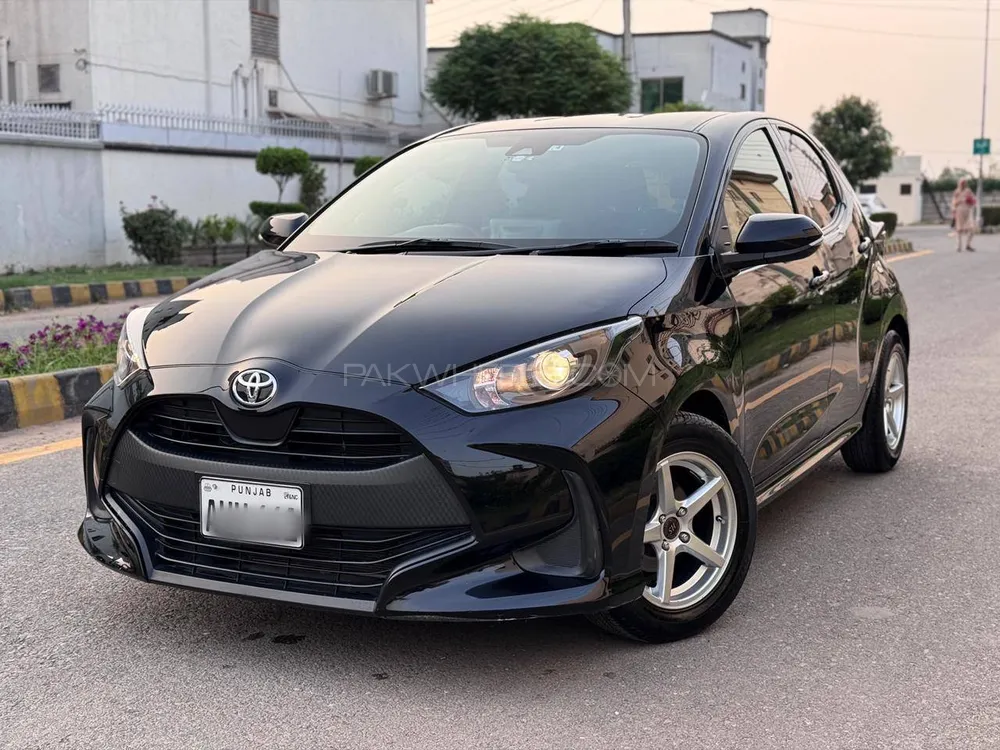 Toyota Yaris Hatchback 2022 for Sale in Sialkot Image-1