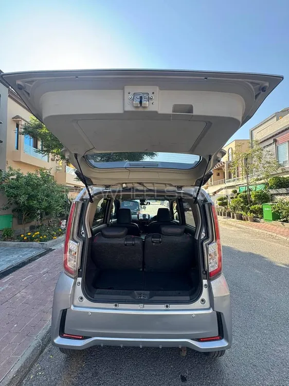 Daihatsu Move 2015 for Sale in Lahore Image-1