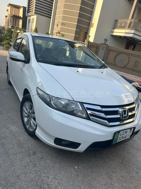 Honda City 2015 for Sale in Islamabad Image-1