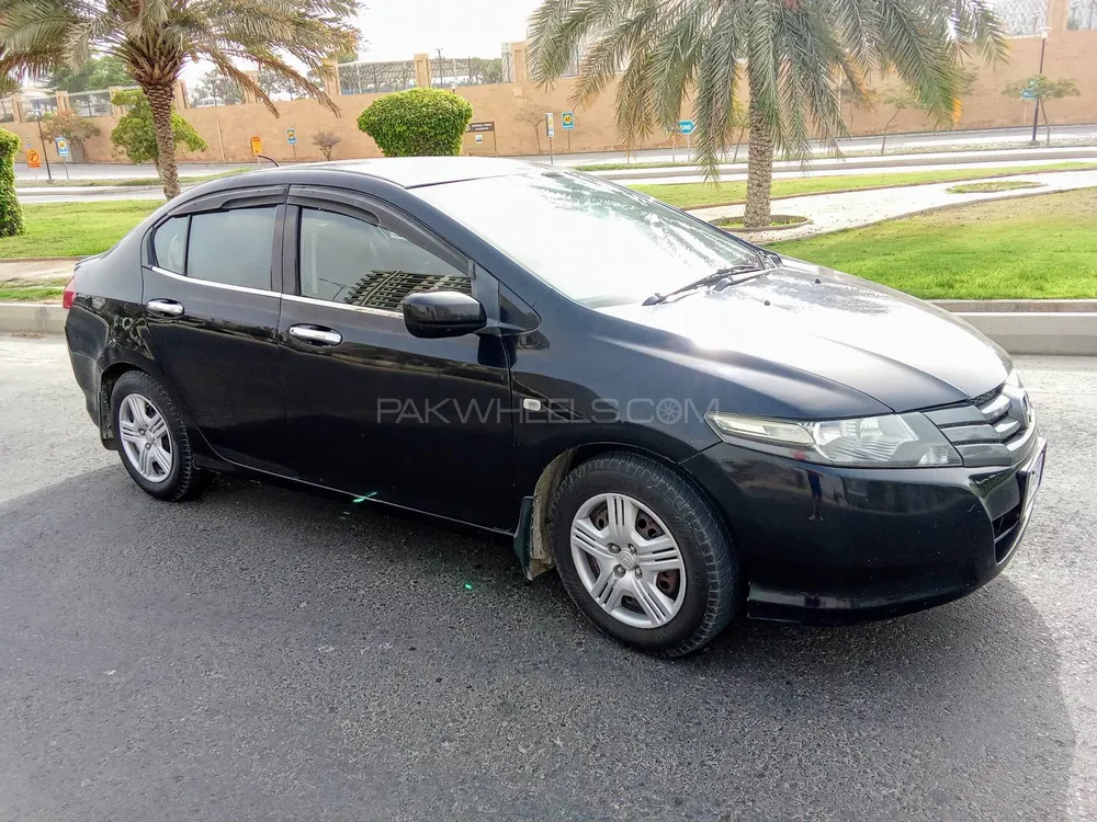 Honda City 2011 for Sale in Karachi Image-1