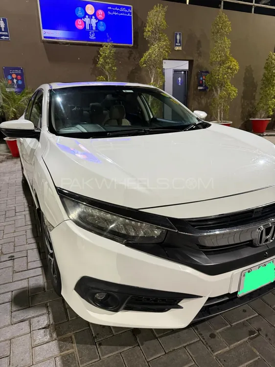 Honda Civic 2018 for Sale in Lahore Image-1