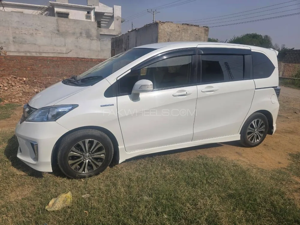Honda Freed 2014 for Sale in Kotla arab ali khan Image-1