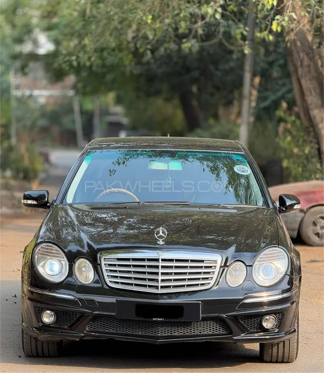 Mercedes Benz E Class 2007 for Sale in Lahore Image-1