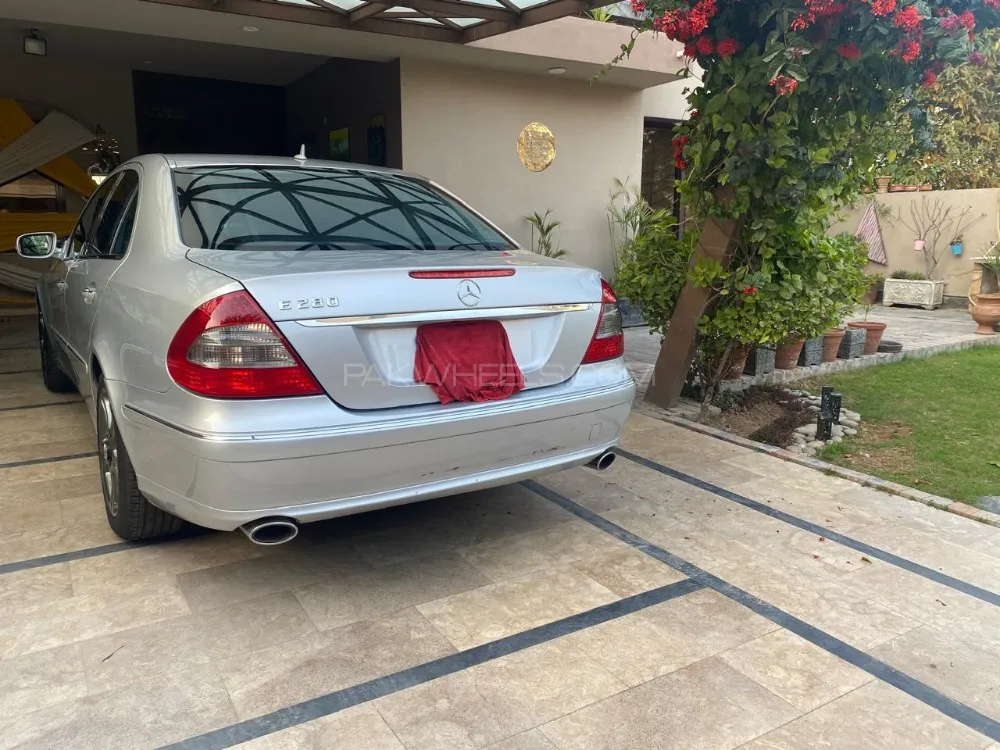 Mercedes Benz E Class 2009 for Sale in Islamabad Image-1